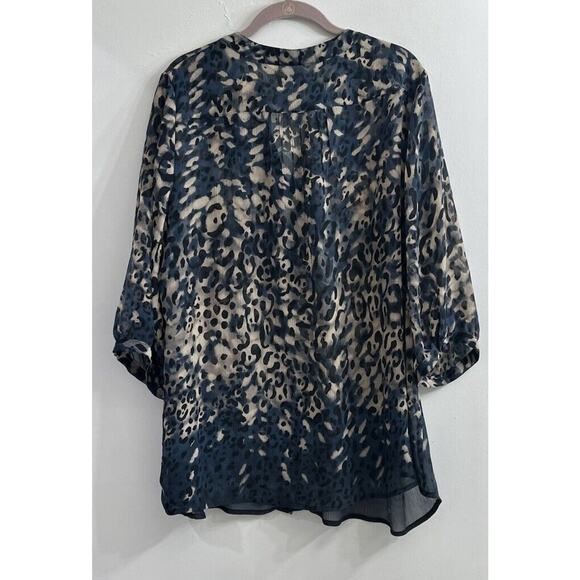 LIZ CLAIBORNE Women Blouse Sheer 2X Blue Black Beige Animal Print Loose‎ Fit - Picture 2 of 10